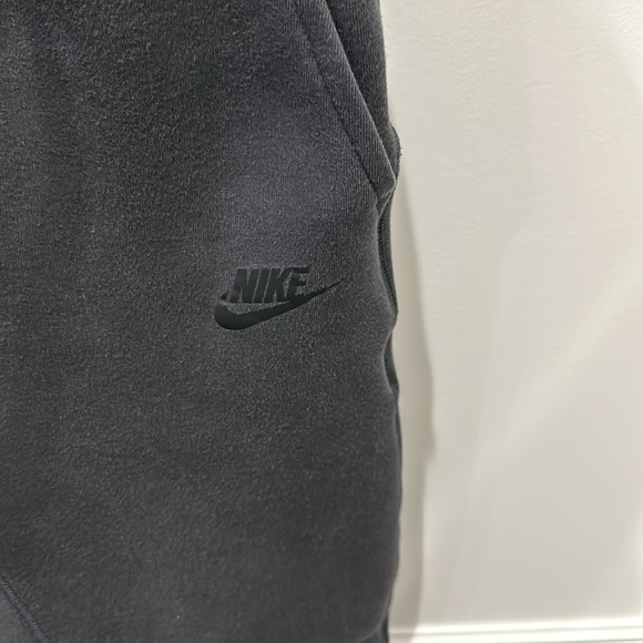 Nike Tech Fleece Color: Anthracite SIZE XSMALL - Picture 3 of 7